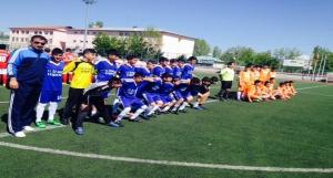 Fevzi Geyik Ortaokulu Iğdırda Futbol Bölge Şampiyonu oldu