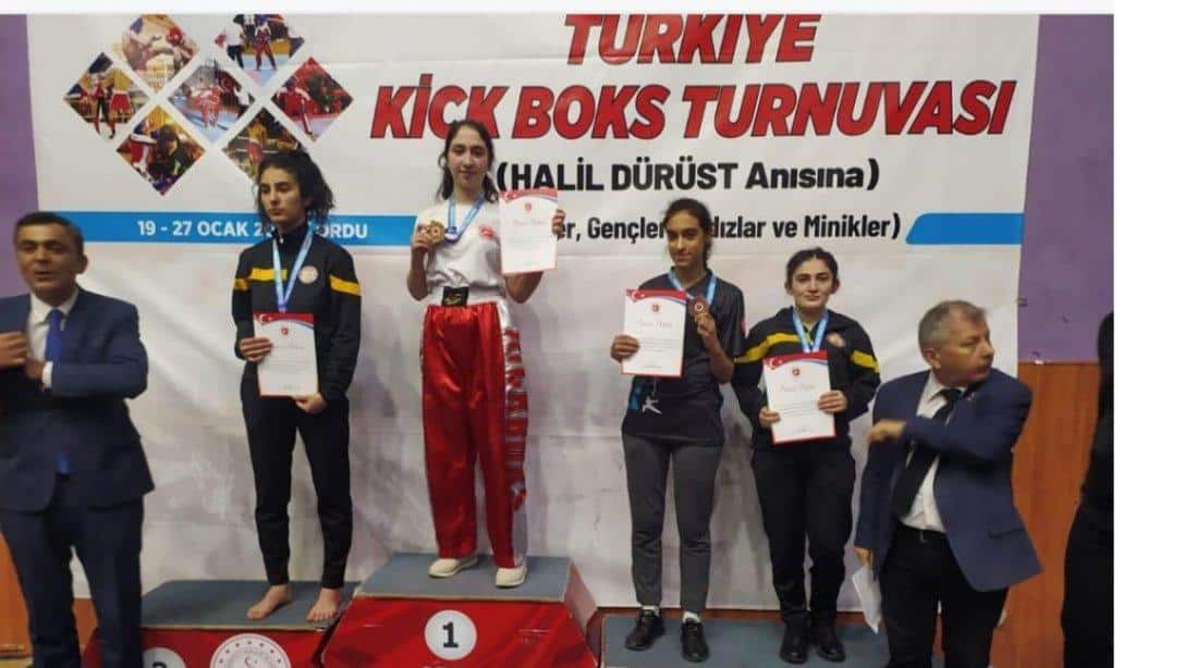 Kick Boks Turnuvasında Türkiye Birinciliği